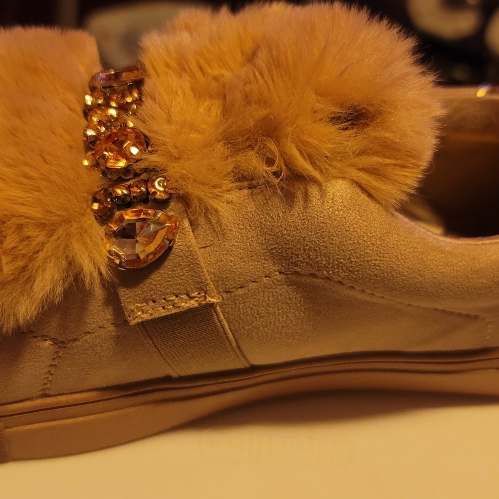 Women casual shoes
